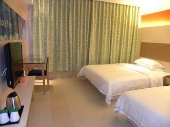 The Seven Hotel Yichang Esterno foto