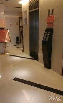 The Seven Hotel Yichang Esterno foto